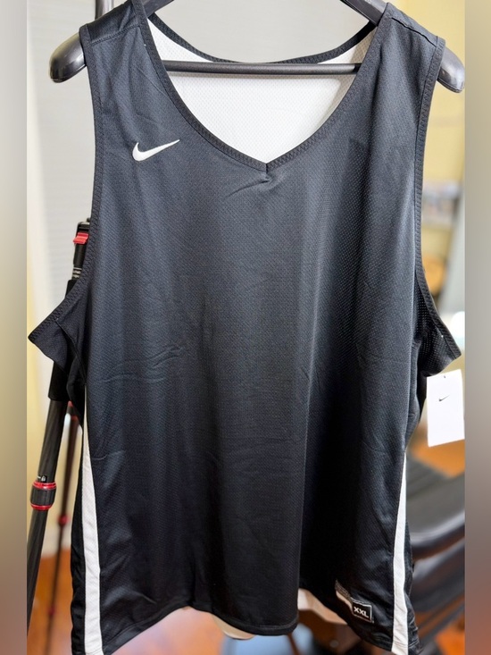 Nike Other - Beautiful Reversible Practice Jersey